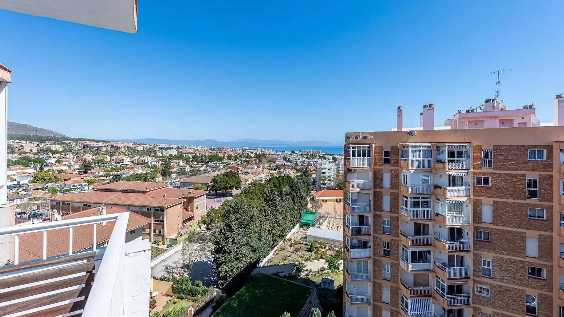 Διαμέρισμα 797 Holiday Rentals - Atico Con Vistas En Piscis Benalmádena