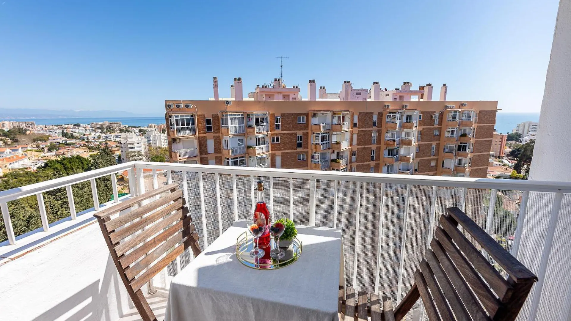 797 Holiday Rentals - Atico Con Vistas En Piscis Benalmádena Διαμέρισμα